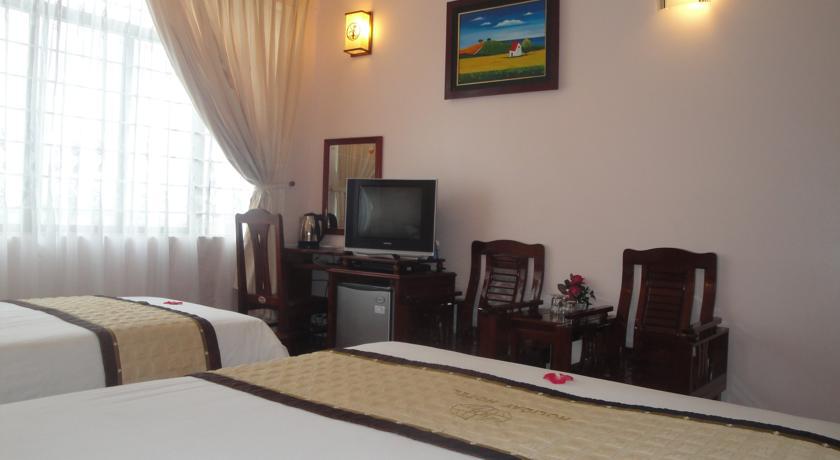 Holiday Diamond Hotel Hue Exteriör bild