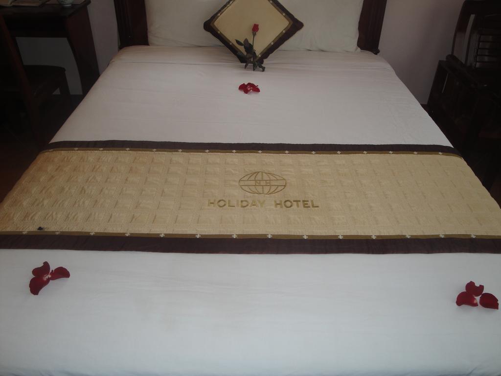 Holiday Diamond Hotel Hue Exteriör bild